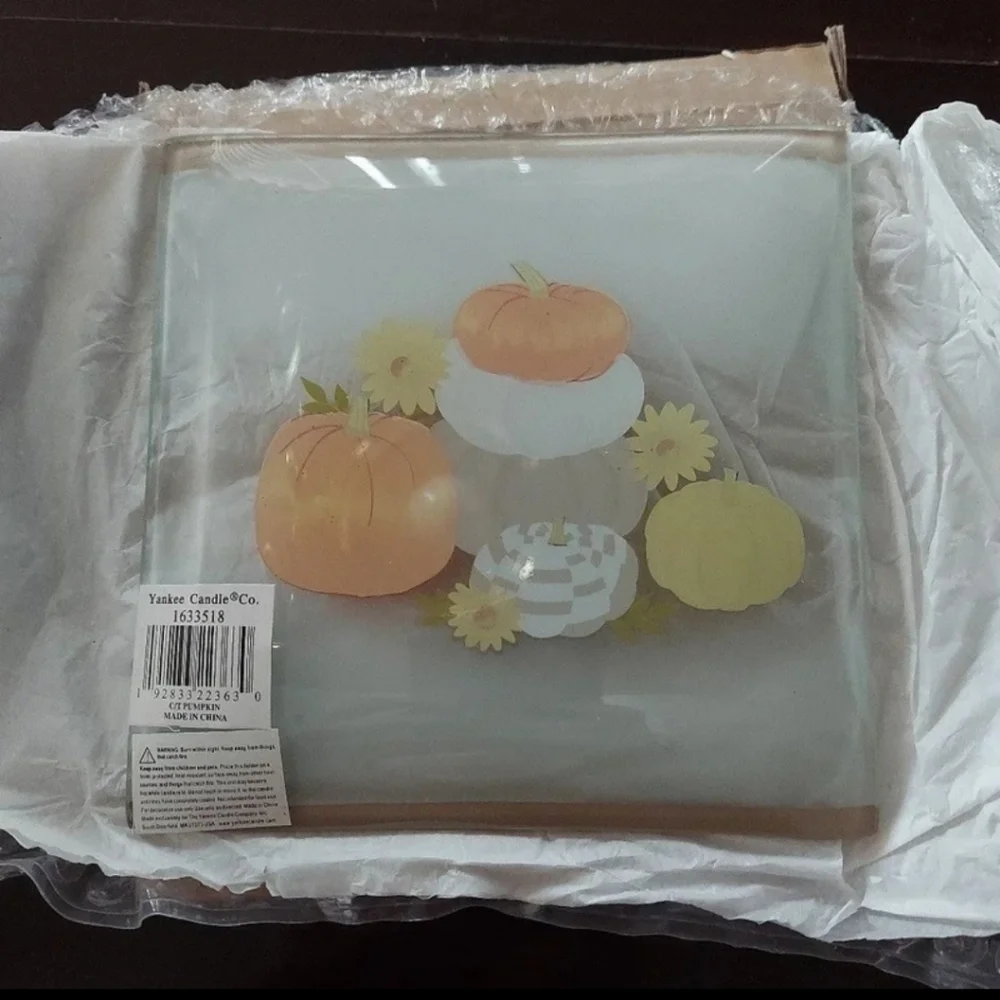 Yankee Candle Pumpkin and Sunflower Crackle Glass Large Candle Dish & Decor BNWT